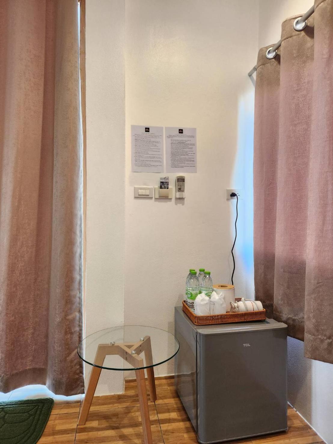 The Duck Cafe And Resort トラート エクステリア 写真